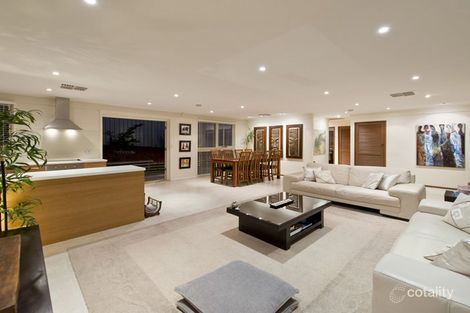 12 Edinburgh Ave, Stonyfell, SA 5066