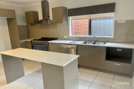 Property photo of 37 Travers Street Craigieburn VIC 3064