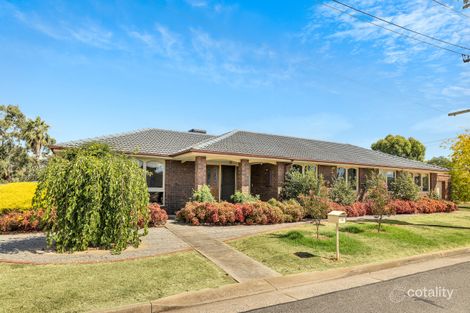 29 Stewart Dr, Werribee, VIC 3030