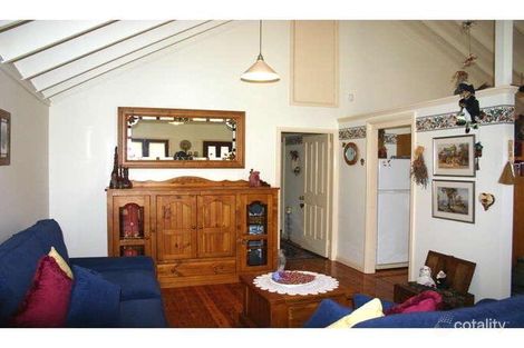 Property photo of 32 Griffith Street Mannering Park NSW 2259