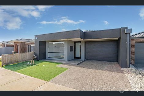 Property photo of 64 Stettler Boulevard Mickleham VIC 3064
