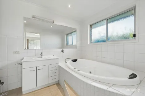 Property photo of 3 Harwell Road Ferntree Gully VIC 3156