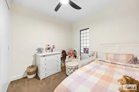 Property photo of 20 Cross Street Newborough VIC 3825