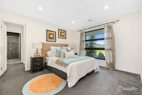 Property photo of 2 Dolcetto Drive Berwick VIC 3806