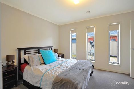 Property photo of 38 Creekstone Drive Alfredton VIC 3350