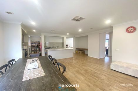 Property photo of 28 Naracoorte Avenue Wollert VIC 3750