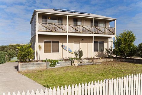 16 Hero Ave, Middleton, SA 5213