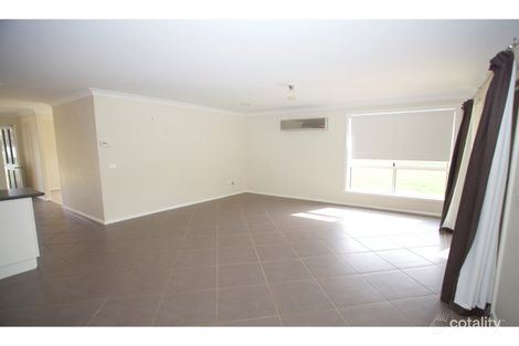 Property photo of 4 Parker Place Eglinton NSW 2795