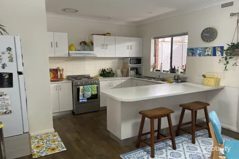 Property photo of 13 Larmer Close Broulee NSW 2537