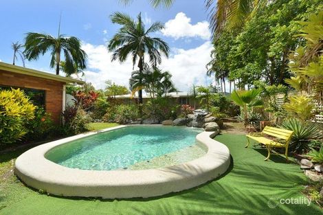 2/2 Holden Cl, Whitfield, QLD 4870