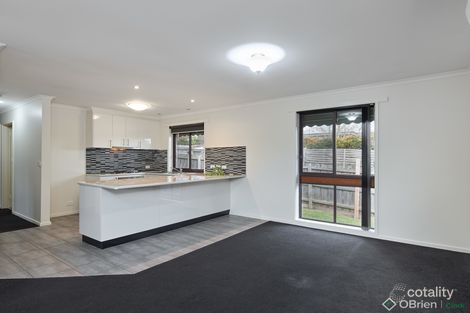 Property photo of 3/3 Neerim Street Drouin VIC 3818