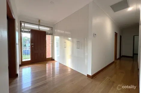 Property photo of 7 Kawana Close Epping NSW 2121
