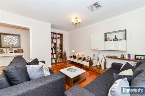 Property photo of 24 Roxanne Avenue Aberfoyle Park SA 5159