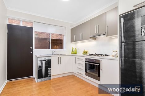 Property photo of 2/3B Warrigal Road Hughesdale VIC 3166