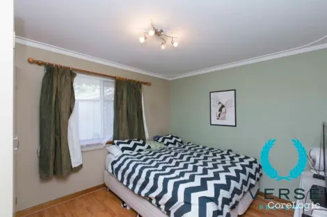Property photo of 229A Treasure Road Queens Park WA 6107