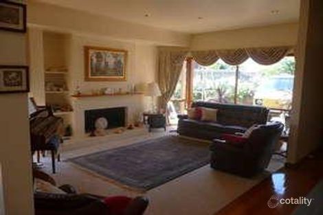 Property photo of 3 Ryan Court Berwick VIC 3806