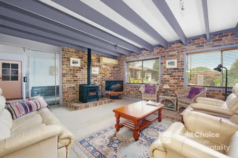 Property photo of 14 Karowa Street Bomaderry NSW 2541