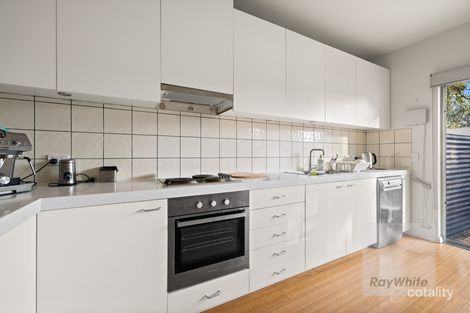 Property photo of 10 Silverash Drive Bundoora VIC 3083