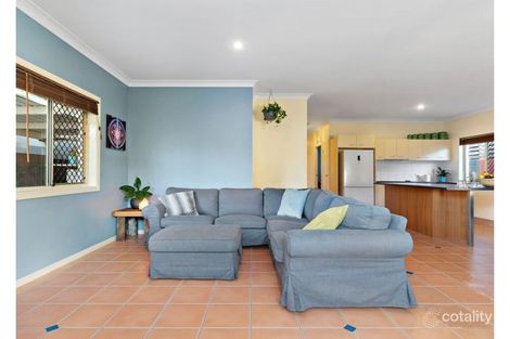 Property photo of 19 Hyde Place Forest Lake QLD 4078