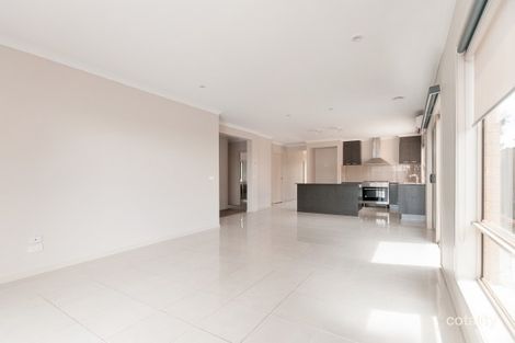 Property photo of 10 Eveline Street Craigieburn VIC 3064