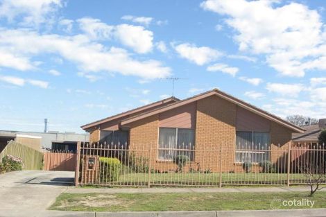 17 Cheshunt Dr, Hallam, VIC 3803