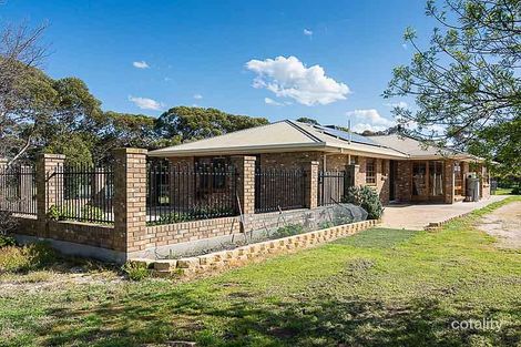 Property photo of 403 Riverside Road Strathalbyn SA 5255
