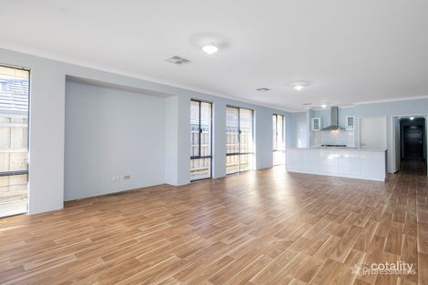 Property photo of 8 Ranfurly Approach Ellenbrook WA 6069