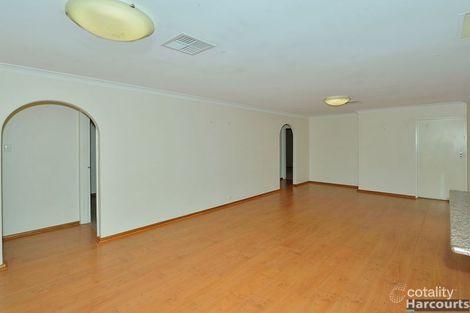 Property photo of 3 Oakdale Close Halls Head WA 6210