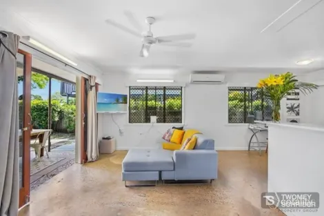 Property photo of 2/432 McCoombe Street Mooroobool QLD 4870