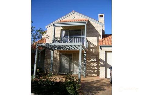 24 Lakefront Cir, The Vines, WA 6069