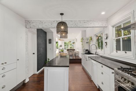 Property photo of 30 Twelfth Avenue Palm Beach QLD 4221
