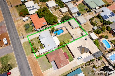 Property photo of 8 Buckingham Street Mount Tarcoola WA 6530