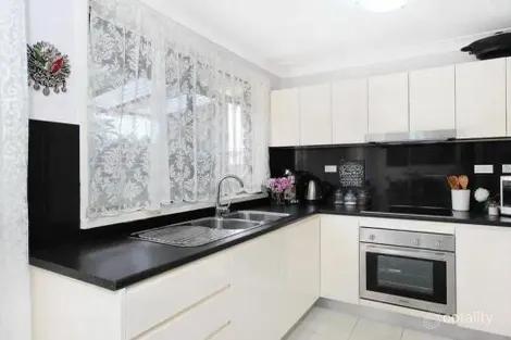 Property photo of 3 Miax Place Dharruk NSW 2770