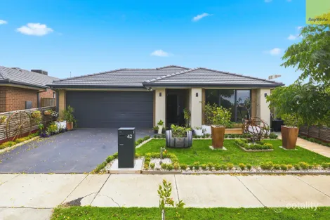 42 COSGROVE DR, MADDINGLEY, VIC 3340