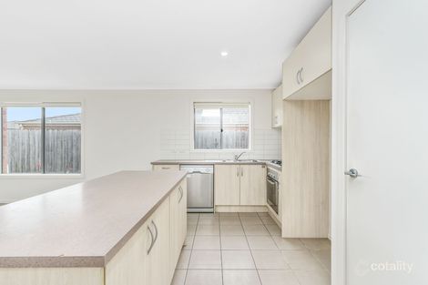 Property photo of 30 Fernisky Drive Cranbourne East VIC 3977