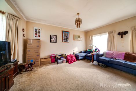 Property photo of 10 Armstrong Avenue Drouin VIC 3818