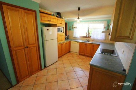 Property photo of 18 Seahorse Crescent Lammermoor QLD 4703