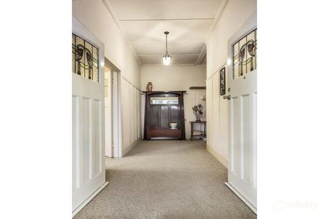 Property photo of 7 Sylverly Grove Caulfield VIC 3162