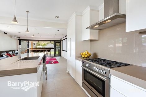 Property photo of 2 Chantilly Court Frankston VIC 3199