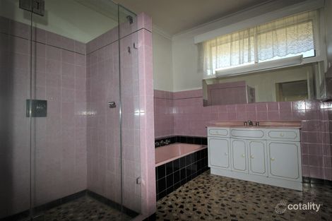 Property photo of 18 Aikman Crescent Chadstone VIC 3148