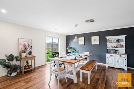 Property photo of 30 Nantha Way Brookfield VIC 3338