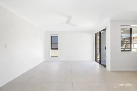 Property photo of 1/7 Morris Place Burpengary East QLD 4505