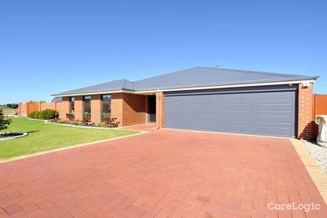 Property photo of 18 Abbeytown Circle Waikiki WA 6169