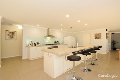 Property photo of 18 Abbeytown Circle Waikiki WA 6169