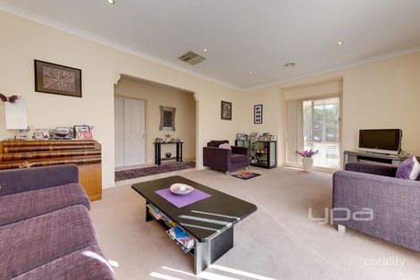 Property photo of 4 Shannon Grove Roxburgh Park VIC 3064