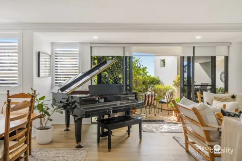 Property photo of 2/36 Prince Edward Parade Redcliffe QLD 4020