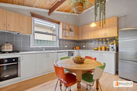 Property photo of 7 Shamrock Street Golden Square VIC 3555