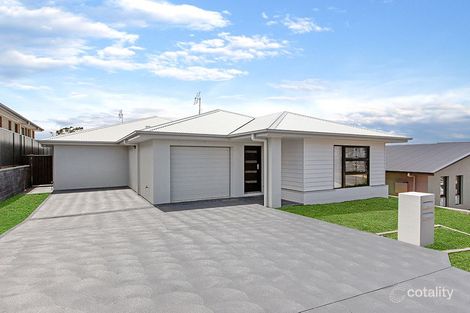 6 Sutcliffe St, Cameron Park, NSW 2285