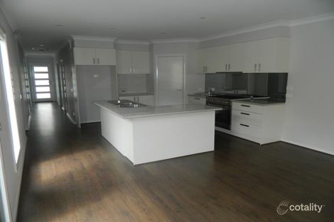 Property photo of 8 Lexington Crescent Officer VIC 3809
