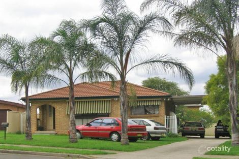 18 Benghazi St, Bossley Park, NSW 2176